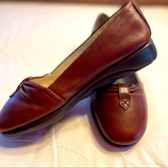 Aerosoles Special Edition fleece lined comfort flats. Brown leather size 5.5 - Picture 10 of 12